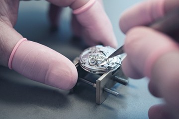 成都劳力士石英表清洗机芯费用